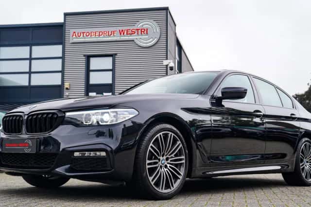 BMW 5-Serie (2017) thumbnail 1