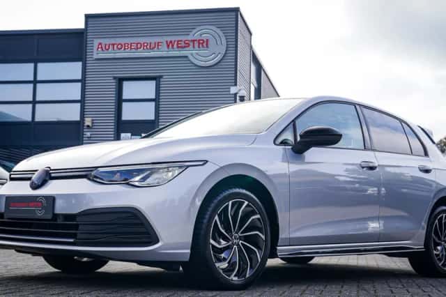 Volkswagen Golf (2020) thumbnail 1