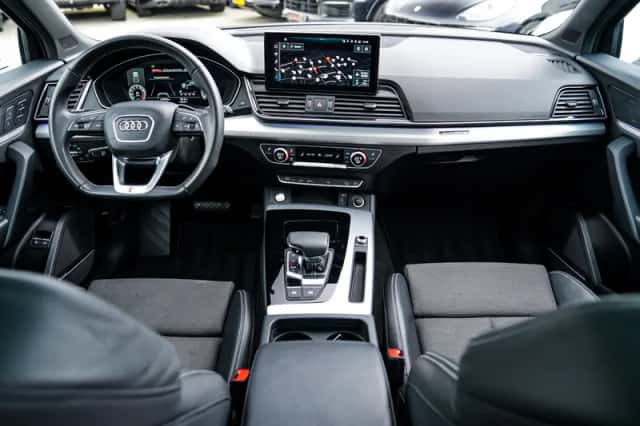 Audi Q5 Sportback (2023) thumbnail 3