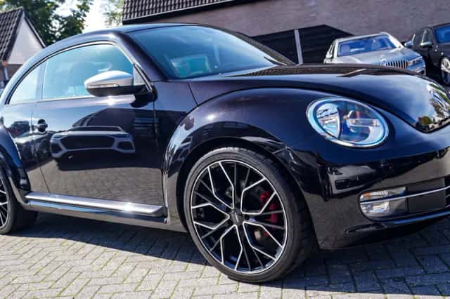 Volkswagen Beetle (2012) thumbnail 5