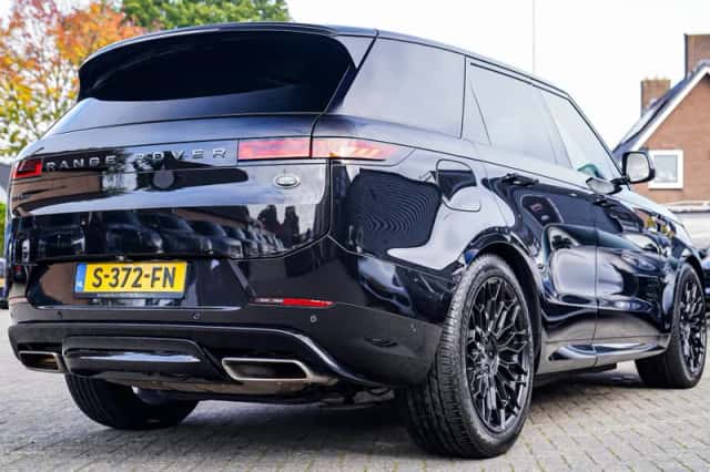 Land Rover Range Rover Sport (2022) thumbnail 2
