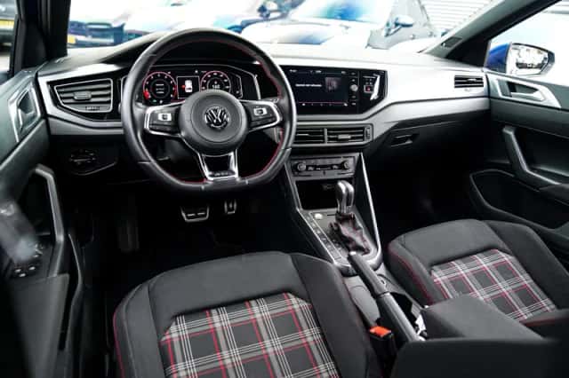 Volkswagen Polo (2018) thumbnail 3