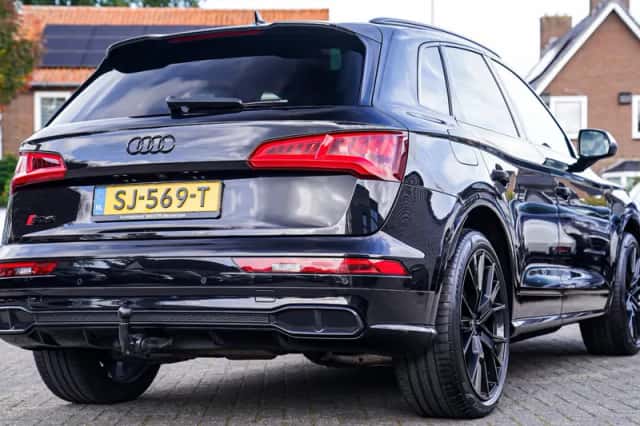 Audi SQ5 (2017) thumbnail 2