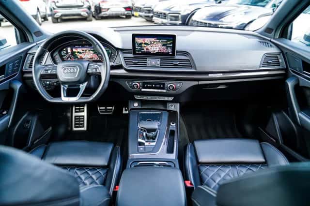 Audi SQ5 (2017) thumbnail 3
