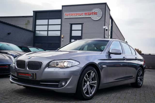 BMW 5-Serie (2012) thumbnail 1