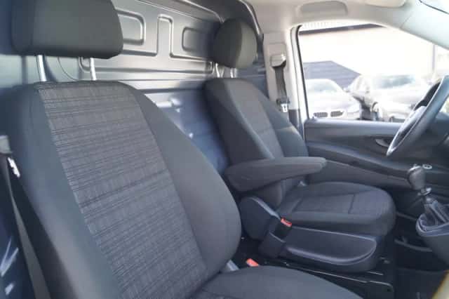 Mercedes-Benz Vito (2020) thumbnail 6
