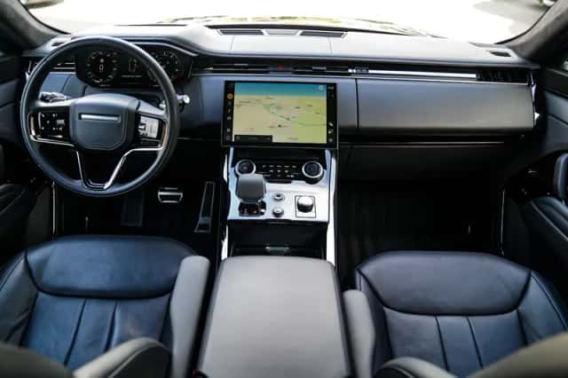 Land Rover Range Rover Sport (2023) thumbnail 3
