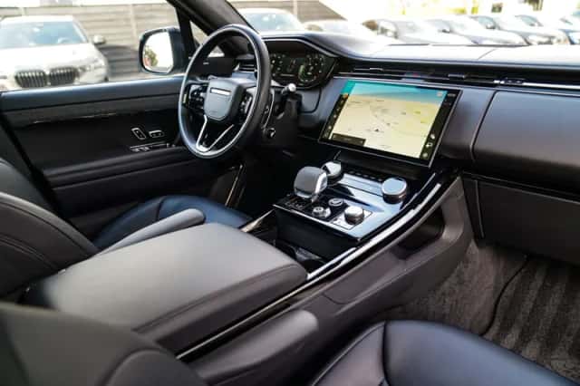 Land Rover Range Rover Sport (2023) thumbnail 6