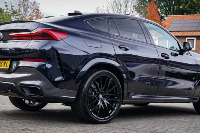 BMW X6 (2020) thumbnail 2