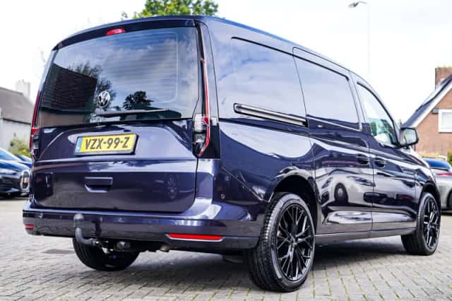 Volkswagen Caddy (2024) thumbnail 2