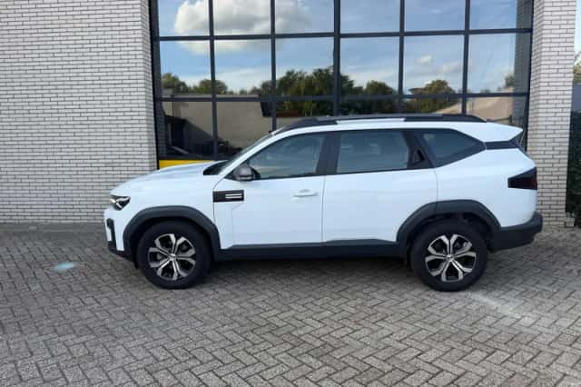 Dacia Bigster (2025) thumbnail 2