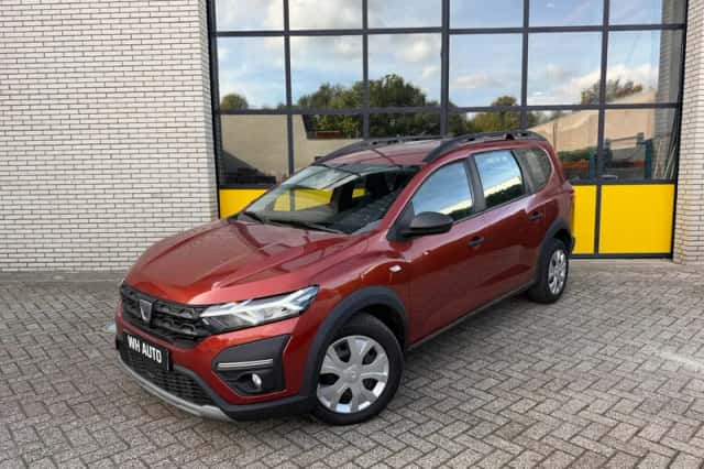 Dacia Jogger (2022) thumbnail 1