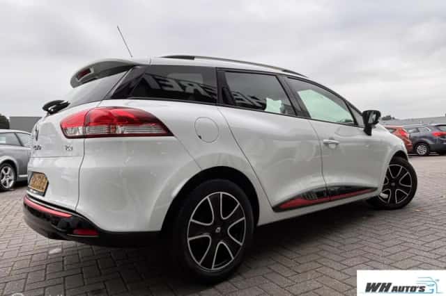Renault Clio (2015) thumbnail 2