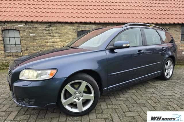 Volvo V50 (2010) thumbnail 1