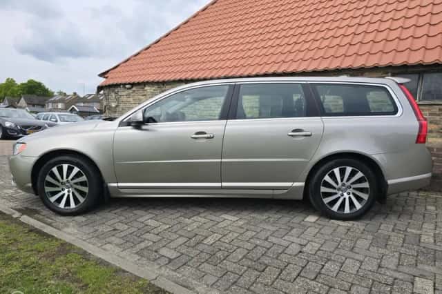 Volvo V70 (2011) thumbnail 6