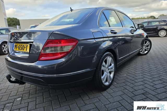 Mercedes-Benz C-Klasse (2009) thumbnail 2