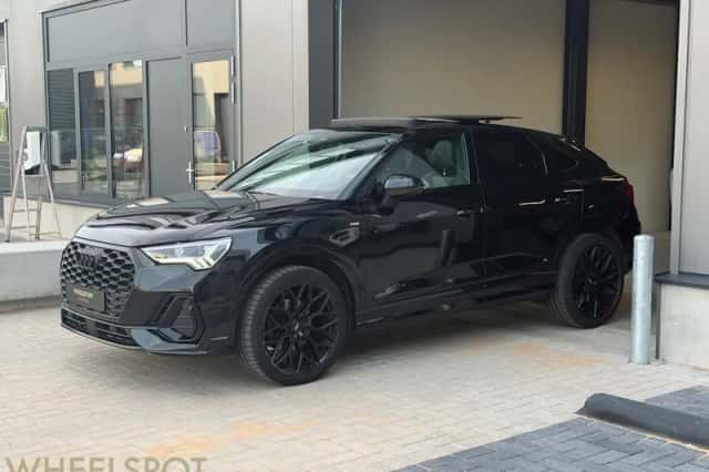 Audi Q3 Sportback (2023) thumbnail 4