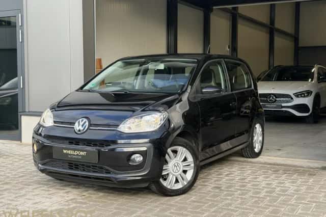 Volkswagen Up! (2018) thumbnail 1
