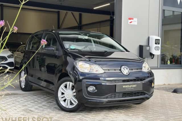 Volkswagen Up! (2018) thumbnail 5