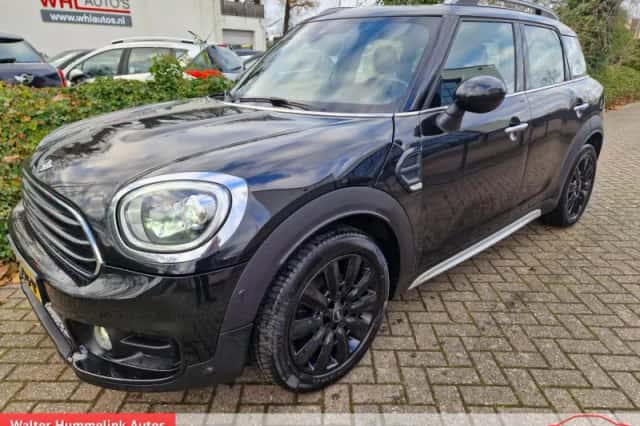 MINI Countryman (2017) thumbnail 1