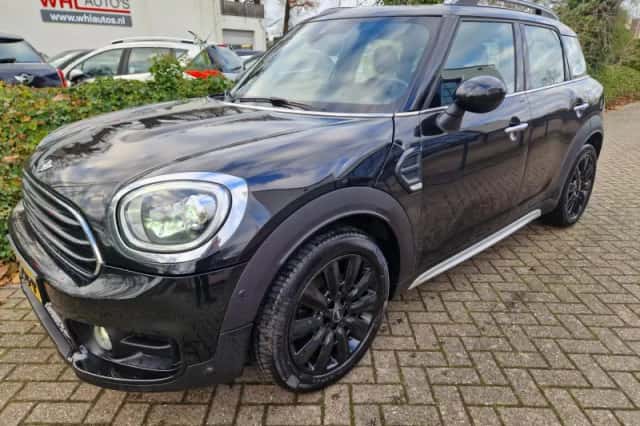 MINI Countryman (2017) thumbnail 4