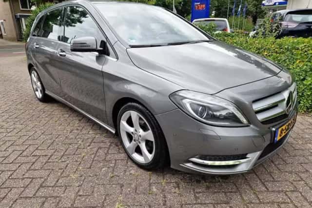 Mercedes-Benz B-Klasse (2013) thumbnail 2