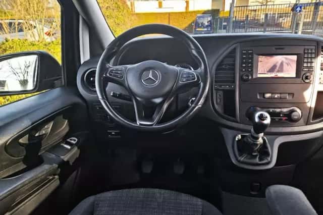 Mercedes-Benz Vito (2019) thumbnail 6