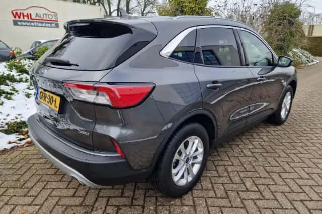Ford Kuga (2023) thumbnail 3