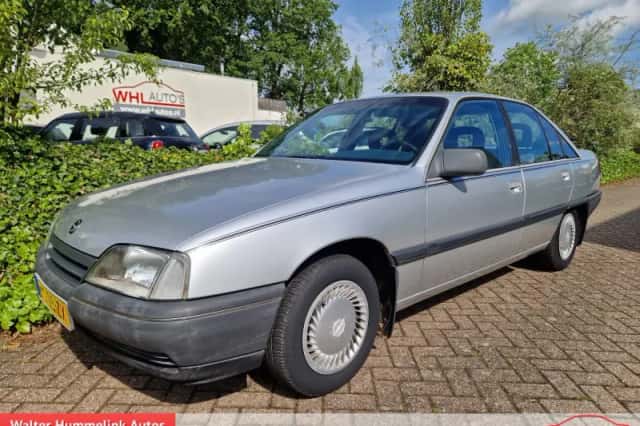 Opel Omega (1989) thumbnail 1