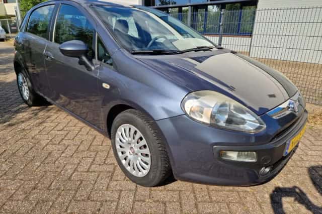 Fiat Punto Evo (2010) thumbnail 2