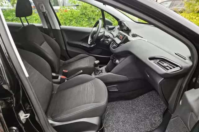 Peugeot 208 (2013) thumbnail 5