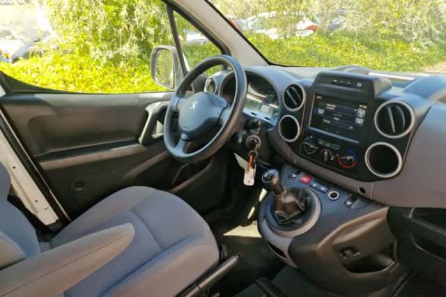 Peugeot Partner (2016) thumbnail 6