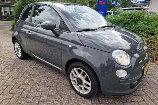 Fiat 500 (2010) thumbnail 2