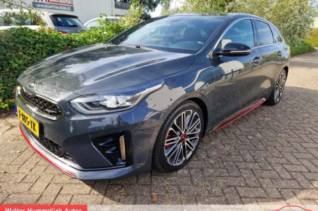 Kia ProCeed (2019) thumbnail 1