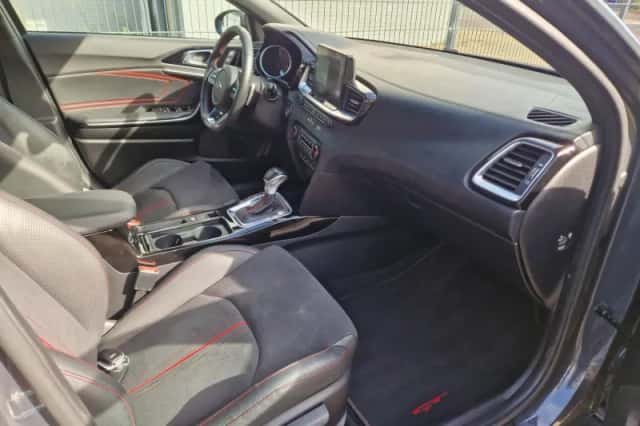 Kia ProCeed (2019) thumbnail 5