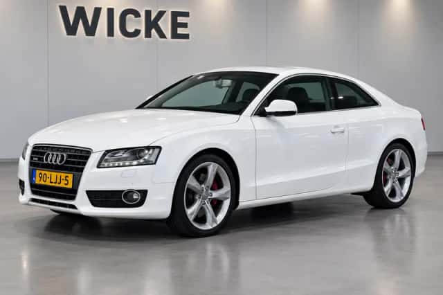 Audi A5 (2010) thumbnail 4