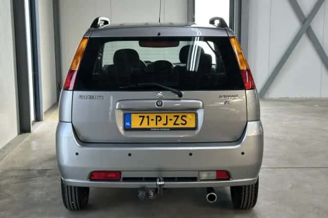 Suzuki Ignis (2003) thumbnail 5