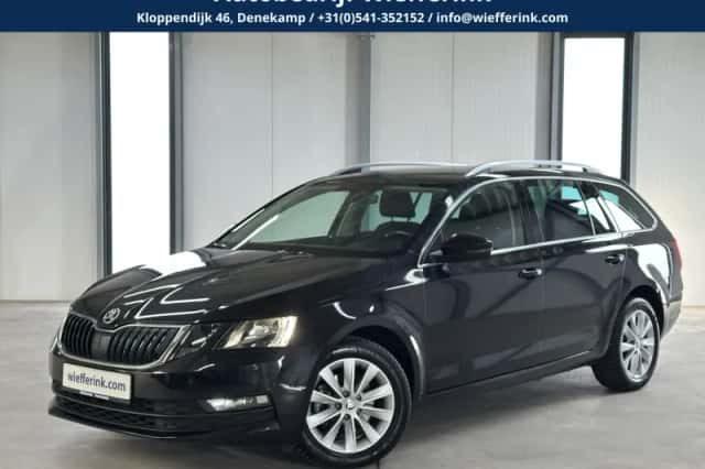 Škoda Octavia (2019) thumbnail 1