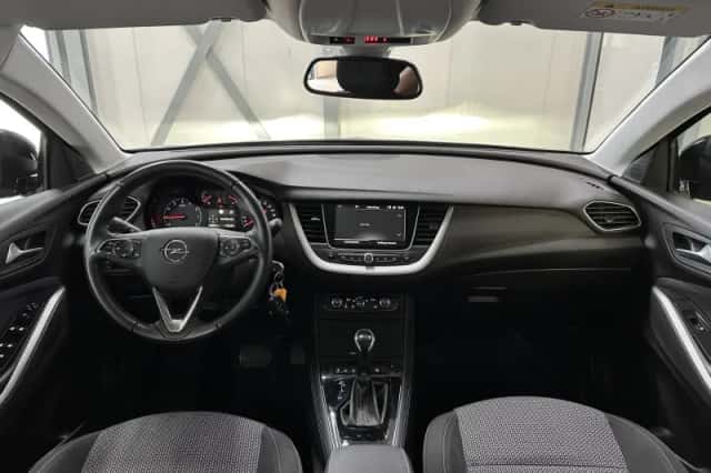 Opel Grandland (2019) thumbnail 2
