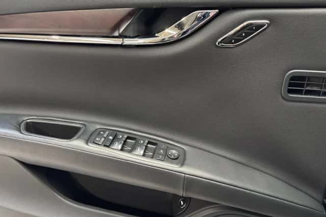 Maserati Quattroporte (2016) thumbnail 4