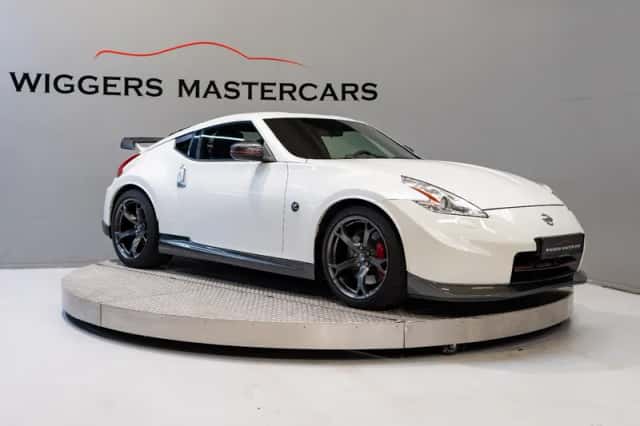 Nissan 370Z (2014) thumbnail 3