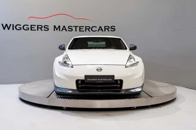 Nissan 370Z (2014) thumbnail 4