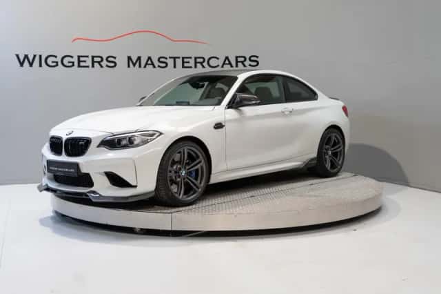 BMW M2 (2017) thumbnail 1