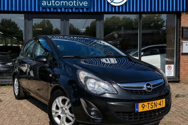 Opel Corsa (2014) thumbnail 1