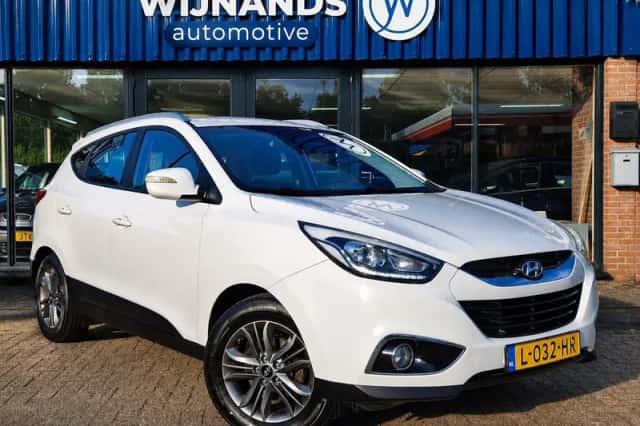 Hyundai ix35 (2015) thumbnail 1