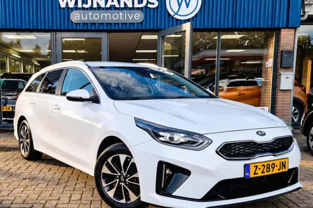 Kia Ceed (2021) thumbnail 1