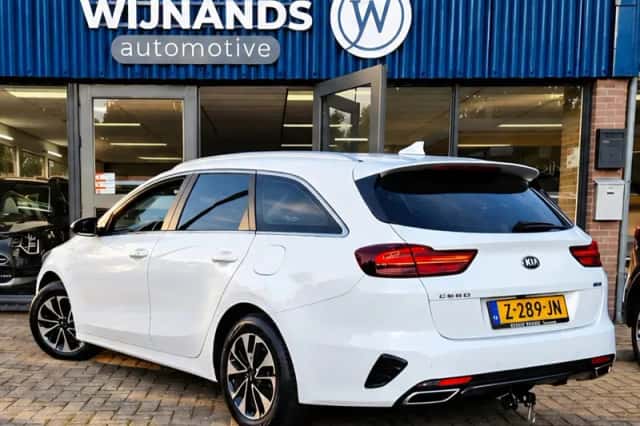 Kia Ceed (2021) thumbnail 6