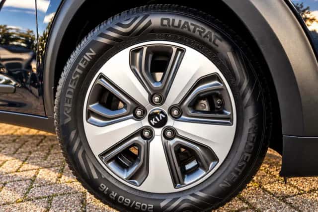 Kia Niro (2019) thumbnail 3