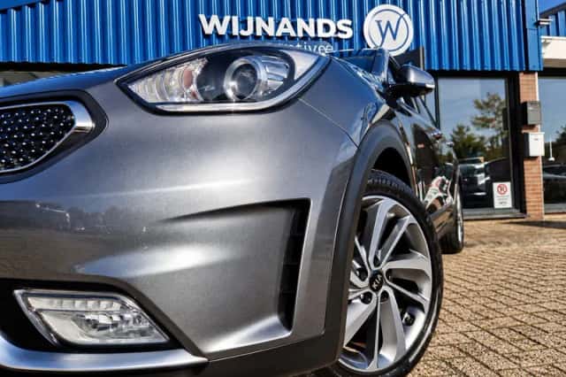 Kia Niro (2018) thumbnail 6