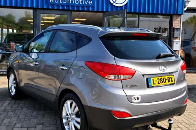Hyundai ix35 (2013) thumbnail 3